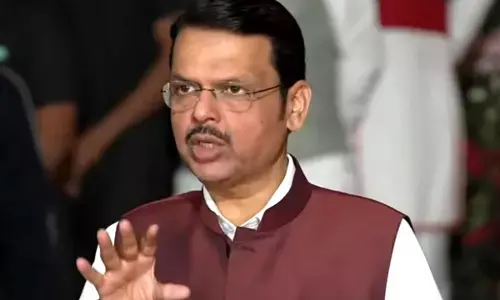 फलटण मामले के विरोध में डॉक्टरों का सोशल मीडिया आंदोलन, 3 घंटे में दो लाख डॉक्टरों ने सीएम के एक्स अकाउंट पर लिखा फलटण मामले के विरोध में डॉक्टरों का सोशल मीडिया आंदोलन, 3 घंटे में दो लाख डॉक्टरों ने सीएम के एक्स अकाउंट पर लिखा