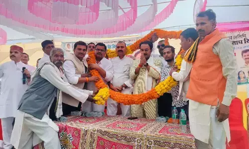 सिलधरा में हुआ पारंपरिक दीवारी नृत्य व दीपावली मिलन समारोह सिलधरा में हुआ पारंपरिक दीवारी नृत्य व दीपावली मिलन समारोह