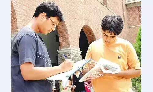 मई-जून की बजाय नवम्बर में होंगी रादुविवि के एमबीए दूसरे और चौथे सेमेस्टर की परीक्षाएं मई-जून की बजाय नवम्बर में होंगी रादुविवि के एमबीए दूसरे और चौथे सेमेस्टर की परीक्षाएं