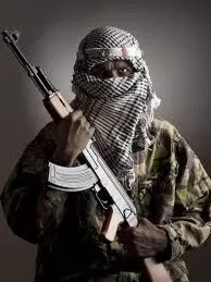 जुबैर के पास मिली एके-47 की मैगजीन और बम बनाने का फार्मूला जुबैर के पास मिली एके-47 की मैगजीन और बम बनाने का फार्मूला