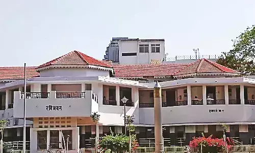 नार्वेकर का बंगला चमकाने पर एक करोड़ खर्च होगा नार्वेकर का बंगला चमकाने पर एक करोड़ खर्च होगा