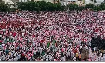 वाशिम में बंजारा समुदाय ने प्रदर्शन कर एसटी आरक्षण की मांग की, अप्रिय घटना से बचने के मकसद से प्रशासन नेभारी पुलिस बल किया तैनात