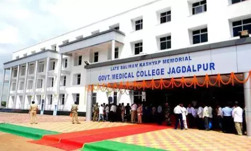 बस्तर जिले में 25 वर्षों में स्वास्थ्य सुविधाओं का उल्लेखनीय विकास, स्वास्थ्य क्रांति से लाखों जीवन हुए सुरक्षित