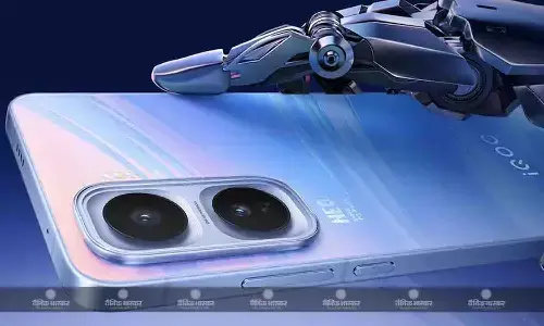 iQOO Neo 11 चीन में 7,500mAh बैटरी और स्नैपड्रैगन 8 एलीट चिप के साथ लॉन्च, जानें कीमत और स्पेसिफिकेशन iQOO Neo 11 चीन में 7,500mAh बैटरी और स्नैपड्रैगन 8 एलीट चिप के साथ लॉन्च, जानें कीमत और स्पेसिफिकेशन