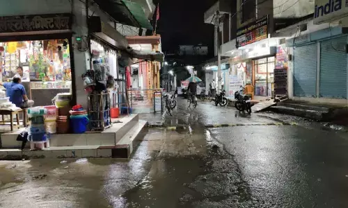 भाजपा नेता नीलेश की हत्या के बाद पत्नी व मॉं के निशाने पर कैमोर पुलिस , बोलीं... भाजपा नेता नीलेश की हत्या के बाद पत्नी व मॉं के निशाने पर कैमोर पुलिस , बोलीं...