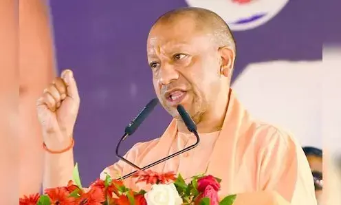 बुलडोजर से कचूमर निकाल जहन्नुम भेज दिया, सिवान में माफियों पर जमकर बरसे योगी आदित्यनाथ बुलडोजर से कचूमर निकाल जहन्नुम भेज दिया, सिवान में माफियों पर जमकर बरसे योगी आदित्यनाथ