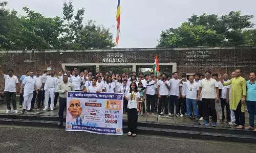 सरदार वल्लभभाई पटेल की 150वीं जयंती पर पुलिस बैंड ने पेश किए देशभक्ति गीत सरदार वल्लभभाई पटेल की 150वीं जयंती पर पुलिस बैंड ने पेश किए देशभक्ति गीत