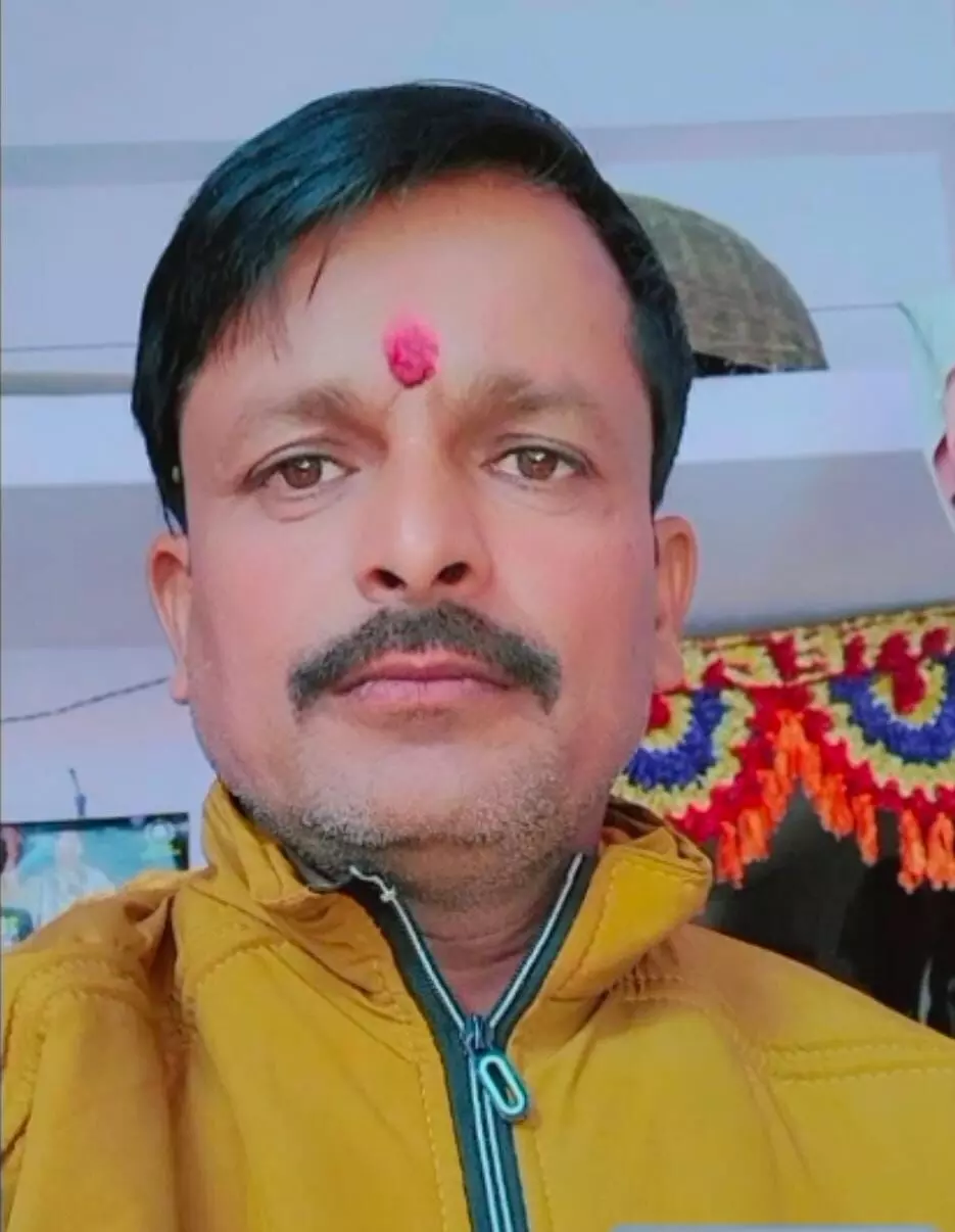 भाई की पत्नि को ऑपरेशन देखने गये युवक को सीने में अचानक उठा दर्द भाई की पत्नि को ऑपरेशन देखने गये युवक को सीने में अचानक उठा दर्द