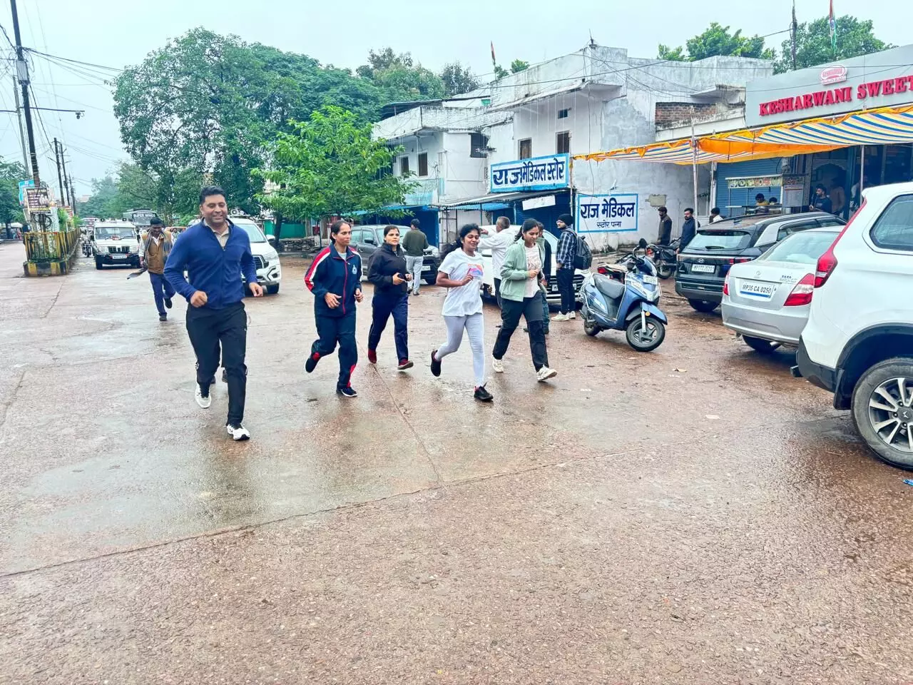 पन्ना पुलिस द्वारा रन फॉर यूनिटी दौड का आयोजन, पुलिस अधीक्षक ने प्रतिभागियों को किया पुरूस्कृत पन्ना पुलिस द्वारा रन फॉर यूनिटी दौड का आयोजन, पुलिस अधीक्षक ने प्रतिभागियों को किया पुरूस्कृत