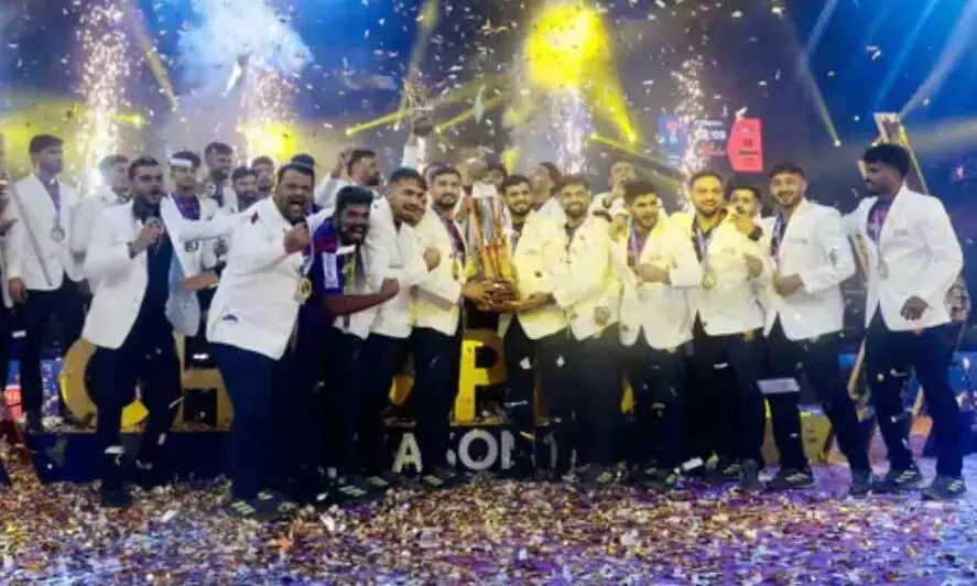 दबंग दिल्ली बनी प्रो कबड्डी लीग का चैंपियन, खिताबी मुकाबले में पुणेरी पलटन को 31-28 से हराया दबंग दिल्ली बनी प्रो कबड्डी लीग का चैंपियन, खिताबी मुकाबले में पुणेरी पलटन को 31-28 से हराया