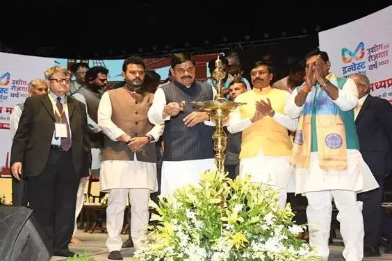 जन-जन के सहयोग से विकसित मध्यप्रदेश @2047 विजन डॉक्यूमेंट नव मध्यप्रदेश निर्माण की आधारशिला - मुख्यमंत्री डॉ. यादव जन-जन के सहयोग से विकसित मध्यप्रदेश @2047 विजन डॉक्यूमेंट नव मध्यप्रदेश निर्माण की आधारशिला - मुख्यमंत्री डॉ. यादव