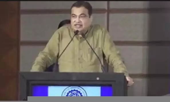 गडकरी ने कहा - जैसा डेवलपमेंट वैसा मैन पावर रहें तैयार, टाटा कंपनी को दिया 5 लाख रोजगार का लक्ष्य