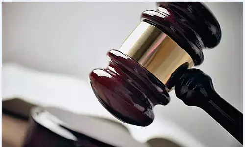 हाईकोर्ट ने विधायक को पक्षकार बनाने के लिए दी अनुमति, जारी किया नोटिस हाईकोर्ट ने विधायक को पक्षकार बनाने के लिए दी अनुमति, जारी किया नोटिस