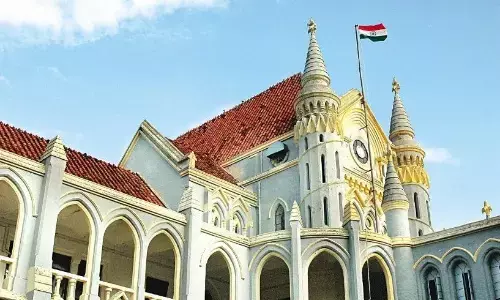 पैर धुलाई प्रकरण, सोशल मीडिया प्लेटफॉर्म व अन्य को जारी करें नोटिस