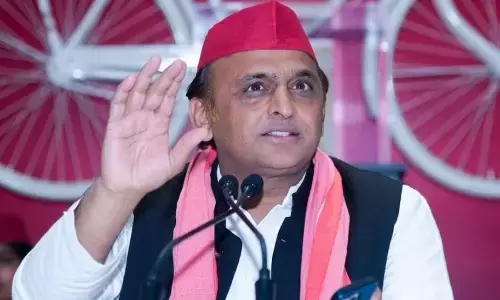 अखिलेश यादव ने नीतीश कुमार को लेकर किया बड़ा दावा, कहा - उन्हें CM नहीं बनाएगी बीजेपी, सिर्फ...