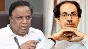 उद्धव बोले - शेलार ने फडणवीस को पप्पू साबित किया, शेलार ने पूछा - दोहरे नाम वाले मुस्लिम मतदाताओं पर चुप्पी क्यों उद्धव बोले - शेलार ने फडणवीस को पप्पू साबित किया, शेलार ने पूछा - दोहरे नाम वाले मुस्लिम मतदाताओं पर चुप्पी क्यों