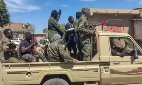 सूडान में गृहयुद्ध के बीच भारतीय युवक का किया अपहरण, राजदूत एल्टॉम ने दी ये अहम जानकारी