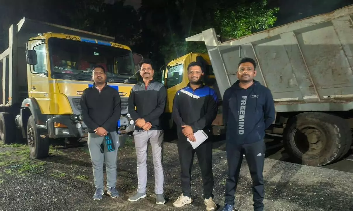 गेवराई में अवैध रेत परिवहन मामले में दो ट्रक समेत ₹50.60 लाख का माल जब्त गेवराई में अवैध रेत परिवहन मामले में दो ट्रक समेत ₹50.60 लाख का माल जब्त