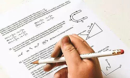 साहिल मोटवानी, तनीषा चौरसिया बने शहर टॉपर साहिल मोटवानी, तनीषा चौरसिया बने शहर टॉपर