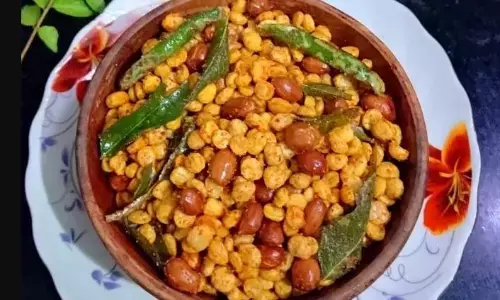 शाम के समय कुछ चटपटा खाने का करता है मन तो, बनाएं मूंग दाल की क्रंची नमकीन