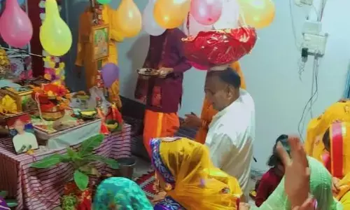 श्रीमद् भागवत कथा में श्री कृष्ण जन्मोत्सव पर झूम उठे श्रोतागण