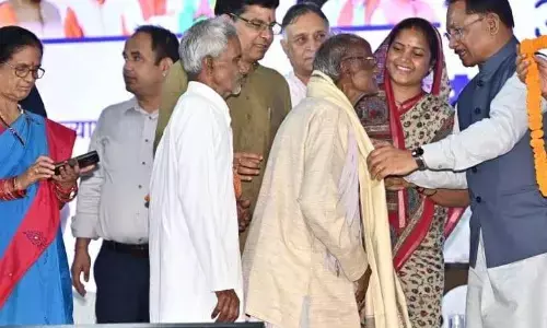 वरिष्ठ नागरिकों के सम्मान, सुरक्षा और कल्याण के लिए प्रतिबद्ध - छत्तीसगढ़ का आदर्श मॉडल