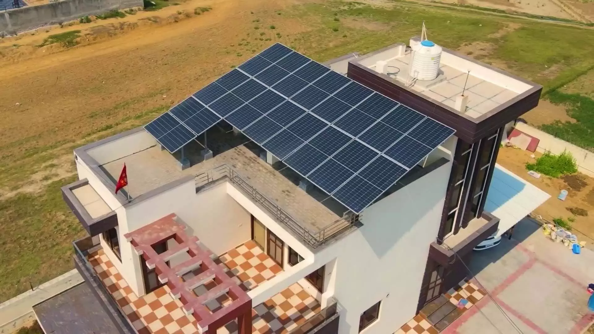 चंद्रपुर के गरीब बिजली ग्राहकों को मिलेगी 25 वर्ष मुफ्त बिजली