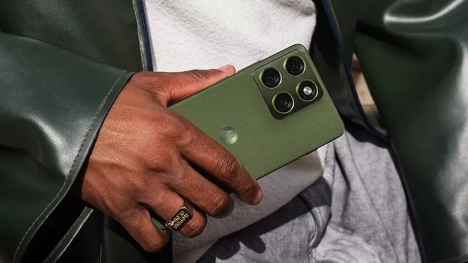 Motorola Edge 70 स्नैपड्रैगन 7 जेनरेशन 4 चिपसेट और 5.99 मिमी स्लिम प्रोफाइल के साथ लॉन्च: कीमत और स्पेसिफिकेशन Motorola Edge 70 स्नैपड्रैगन 7 जेनरेशन 4 चिपसेट और 5.99 मिमी स्लिम प्रोफाइल के साथ लॉन्च: कीमत और स्पेसिफिकेशन