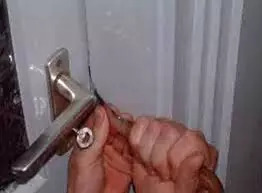 चोरी करने आता था गोवा से नागपुर , फार्मेसी कॉलेज के प्राचार्य के घर में हुई चोरी का पर्दाफाश चोरी करने आता था गोवा से नागपुर , फार्मेसी कॉलेज के प्राचार्य के घर में हुई चोरी का पर्दाफाश