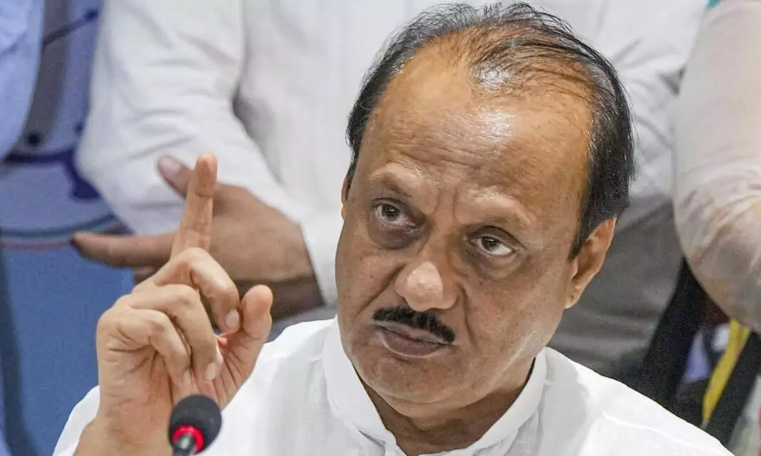 भाजपा और शिंदे गुट की जगहों को छोड़कर चुनावी तैयारी करें, अजित पवार ने जिलाध्यक्षों को दिए आदेश भाजपा और शिंदे गुट की जगहों को छोड़कर चुनावी तैयारी करें, अजित पवार ने जिलाध्यक्षों को दिए आदेश