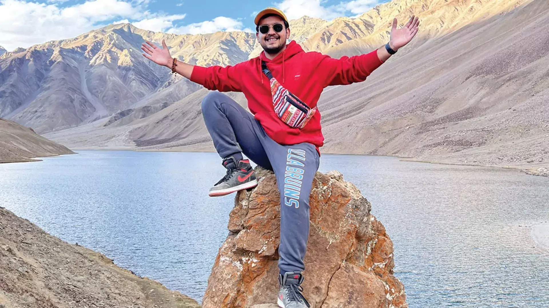 महज 32 साल की उम्र में इन्फ्लुएंसर अनुनय सूद ने कहा दुनिया को अलविदा, फोर्ब्स इंडिया की टॉप 100 डिजिटल स्टार्स लिस्ट में थे शामिल महज 32 साल की उम्र में इन्फ्लुएंसर अनुनय सूद ने कहा दुनिया को अलविदा, फोर्ब्स इंडिया की टॉप 100 डिजिटल स्टार्स लिस्ट में थे शामिल