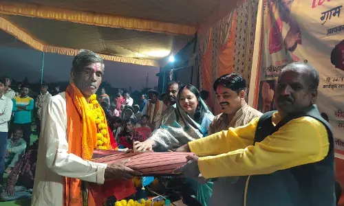 बुंदेलखण्ड का लोक नृत्य दिवारी आयोजित, सुडौर ने पाया प्रथम स्थान बुंदेलखण्ड का लोक नृत्य दिवारी आयोजित, सुडौर ने पाया प्रथम स्थान