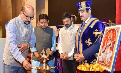 छत्तीसगढ़ हर क्षेत्र में आगे बढ रहा है- राज्यपाल डेका छत्तीसगढ़ हर क्षेत्र में आगे बढ रहा है- राज्यपाल डेका