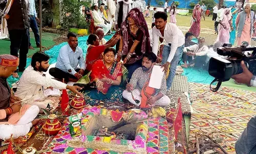 भक्तमाल कथा का समापन, अंतिम दिन उमड़े श्रृद्धालु, पूर्णाहूति के साथ भण्डारे का आयोजन भक्तमाल कथा का समापन, अंतिम दिन उमड़े श्रृद्धालु, पूर्णाहूति के साथ भण्डारे का आयोजन