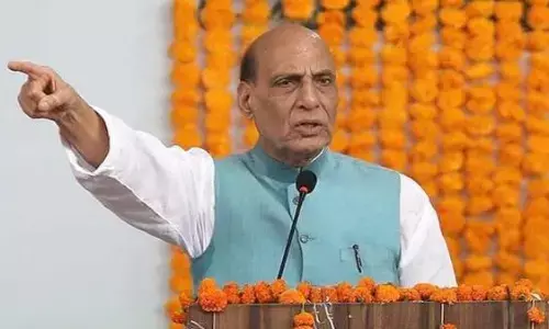 केंद्रीय रक्षा मंत्री राजनाथ सिंह ने राहुल गांधी पर हमला बोला, कहा- वह एक पटाखा भी नहीं फोड़ सकते हैं, बम क्या फोड़ेंगे? केंद्रीय रक्षा मंत्री राजनाथ सिंह ने राहुल गांधी पर हमला बोला, कहा- वह एक पटाखा भी नहीं फोड़ सकते हैं, बम क्या फोड़ेंगे?