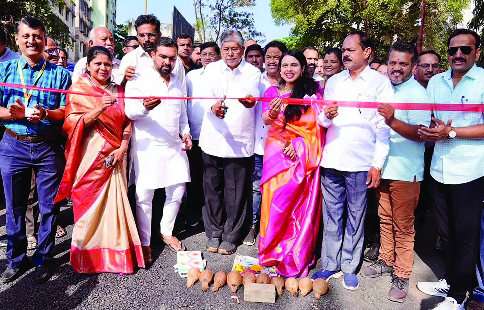 25 साल से लंबित सड़क की समस्या हुई दूर