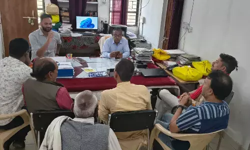 एसडीएम ने जनप्रतिनिधि एवं राजनैतिक दलों के साथ की बैठक एसडीएम ने जनप्रतिनिधि एवं राजनैतिक दलों के साथ की बैठक