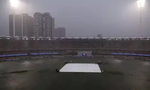 बारिश की वजह से बेनतीजा रहा ब्रिसबेन टी-20, भारत ने सीरीज 2-1 से अपने नाम की बारिश की वजह से बेनतीजा रहा ब्रिसबेन टी-20, भारत ने सीरीज 2-1 से अपने नाम की