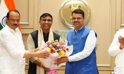 भारतीय खेलों को नई दिशा दे रहे हैं अनिरुद्ध जैसे युवा विश्लेषक: फडणवीस भारतीय खेलों को नई दिशा दे रहे हैं अनिरुद्ध जैसे युवा विश्लेषक: फडणवीस