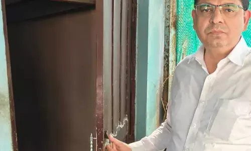 8 दुकानों को सील करने में मनपा को अदालत की फटकार 8 दुकानों को सील करने में मनपा को अदालत की फटकार