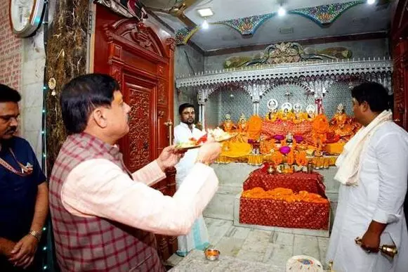 मुख्यमंत्री डॉ. यादव ने सीतामढ़ी के पुनौरा धाम में माता जानकी के दर्शन कर की पूजा-अर्चना मुख्यमंत्री डॉ. यादव ने सीतामढ़ी के पुनौरा धाम में माता जानकी के दर्शन कर की पूजा-अर्चना