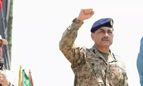 बढ़ेंगी आसिम मुनीर की शक्तियां, हाथ में होगा पूरे PAK का रिमोट कंट्रोल, संविधान में होने जा रहा बड़ा बदलाव