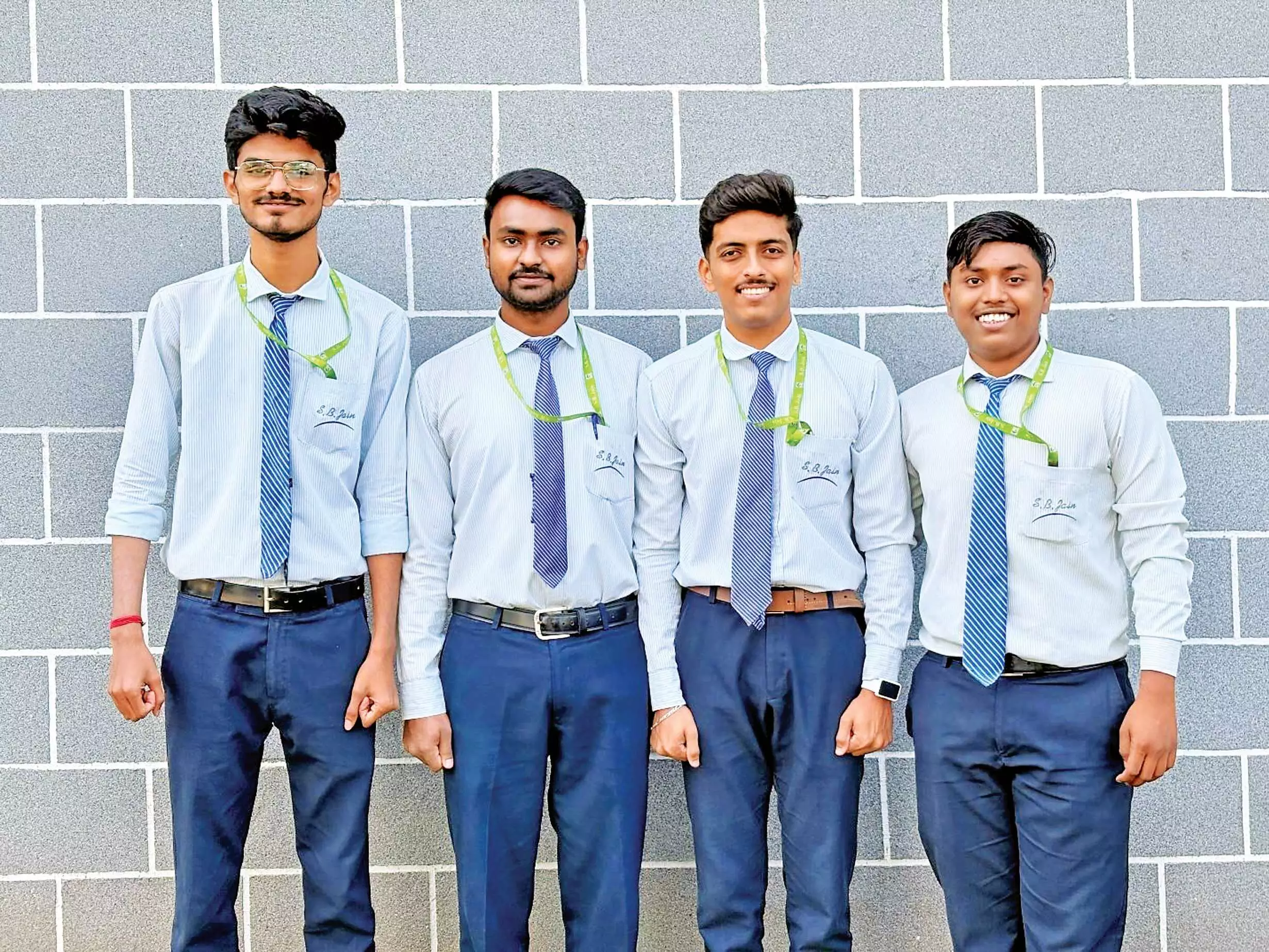 युवाओं की खोज से एटीएम सुरक्षा को मिलेगी नई दिशा, आपका चेहरा बनेगा आपकी सबसे सुरक्षित पहचान युवाओं की खोज से एटीएम सुरक्षा को मिलेगी नई दिशा, आपका चेहरा बनेगा आपकी सबसे सुरक्षित पहचान