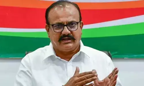 मनसे के साथ युति पर कोई फैसला नहीं, जो पदाधिकारी बैठक में मौजूद रहे उन्हें नोटिस भेजा जाएगा- सपकाल मनसे के साथ युति पर कोई फैसला नहीं, जो पदाधिकारी बैठक में मौजूद रहे उन्हें नोटिस भेजा जाएगा- सपकाल