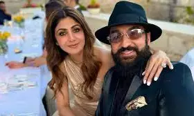 अभिनेत्री शिल्पा शेट्टी और पति राज कुंद्रा ने एफआईआर रद्द करने के लिए बॉम्बे हाई कोर्ट का दरवाजा खटखटाया