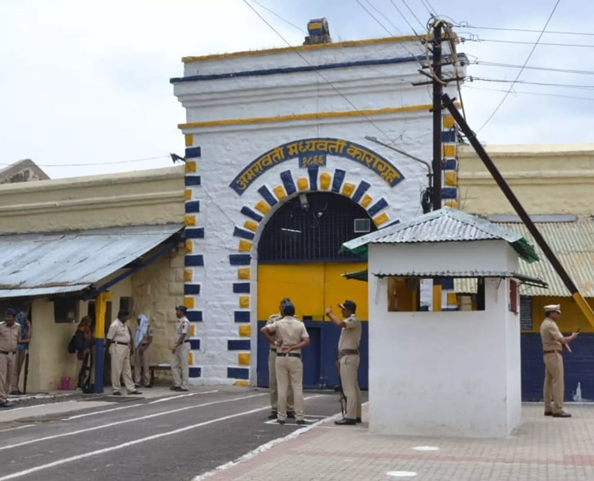 कारागार में कैदियों के बीच झड़प, 9 पर मामला दर्ज