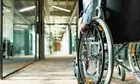 दिव्यांग होने का फर्जी प्रमाणपत्र देकर नौकरी पाने के मामले में दो को नोटिस