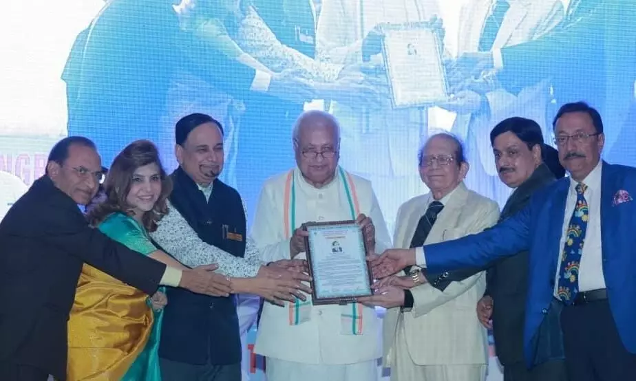 राज्यपाल अरिफ मोहम्मद खान ने डॉ. विजय कुमार जैन को किया स्क्रॉल ऑफ ऑनर अवार्ड से सम्मानित