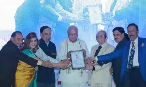 राज्यपाल अरिफ मोहम्मद खान ने डॉ. विजय कुमार जैन को किया स्क्रॉल ऑफ ऑनर अवार्ड से सम्मानित