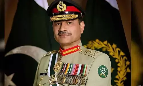 पाकिस्तान में नया विधेयक पास, आसिम मुनीर की कई गुना बढ़ेंगे ताकत